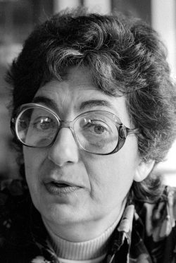 Evalyn Velson