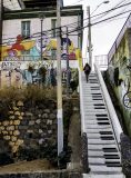 Murals_of_Valparaiso_Chile-15-Bermack